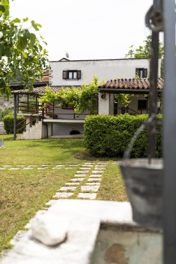 Il Ciavattone Bed And Bike Bed and Breakfast Sulmona Exteriör bild