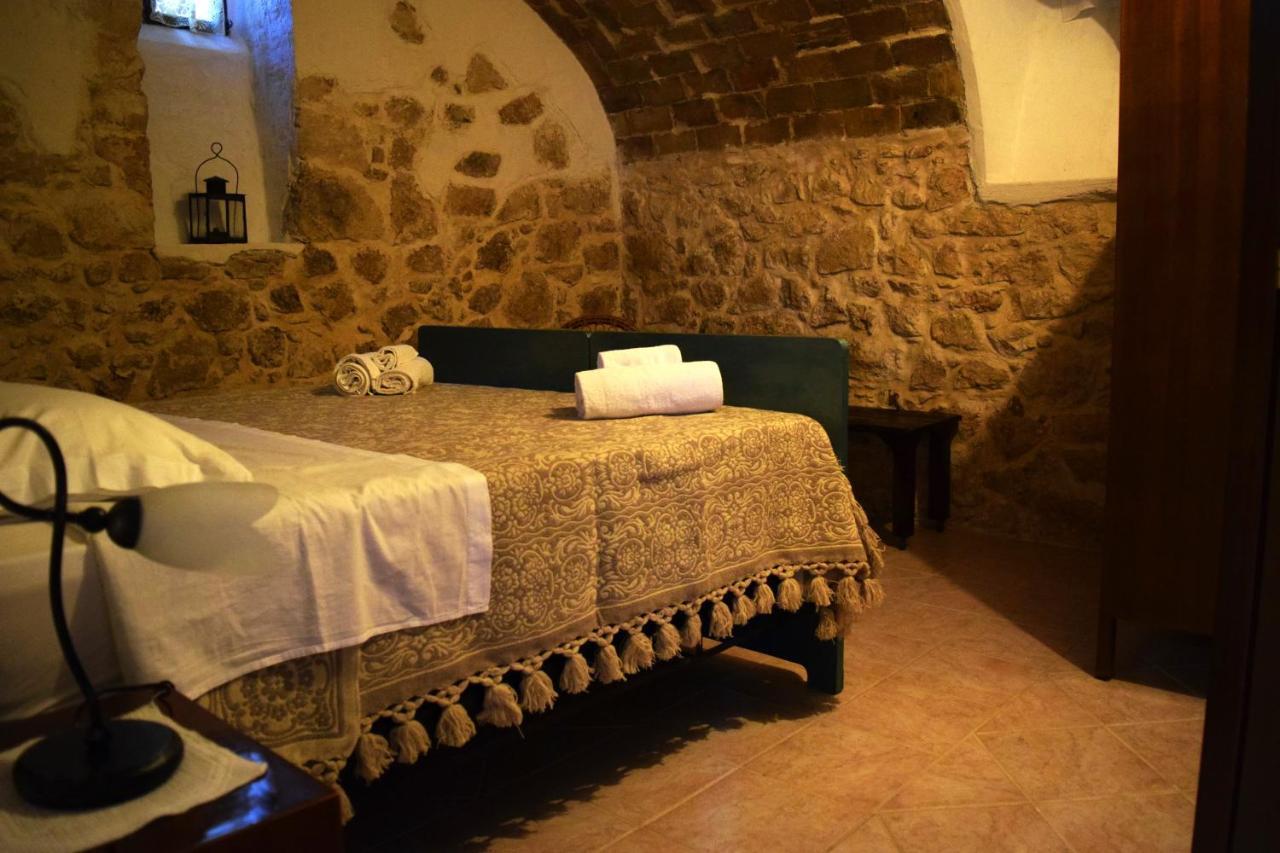Il Ciavattone Bed And Bike Bed and Breakfast Sulmona Exteriör bild